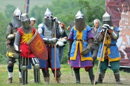 Средневековое оружие и военное искусство