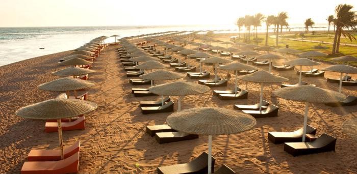 Пляж отеля Barcelo Tiran Sharm 5* в бухте Набк-Бей